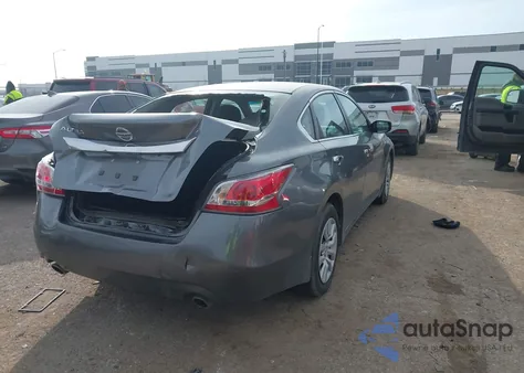 2015 Nissan Altima 2.5 S из США, поврежденный, VIN 1N4AL3AP6FC227716